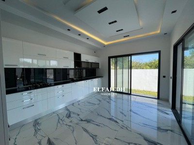 Villa chirazed V2899-9