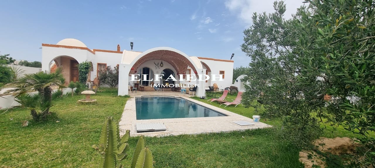 Réf; V4024 villa sirina-0