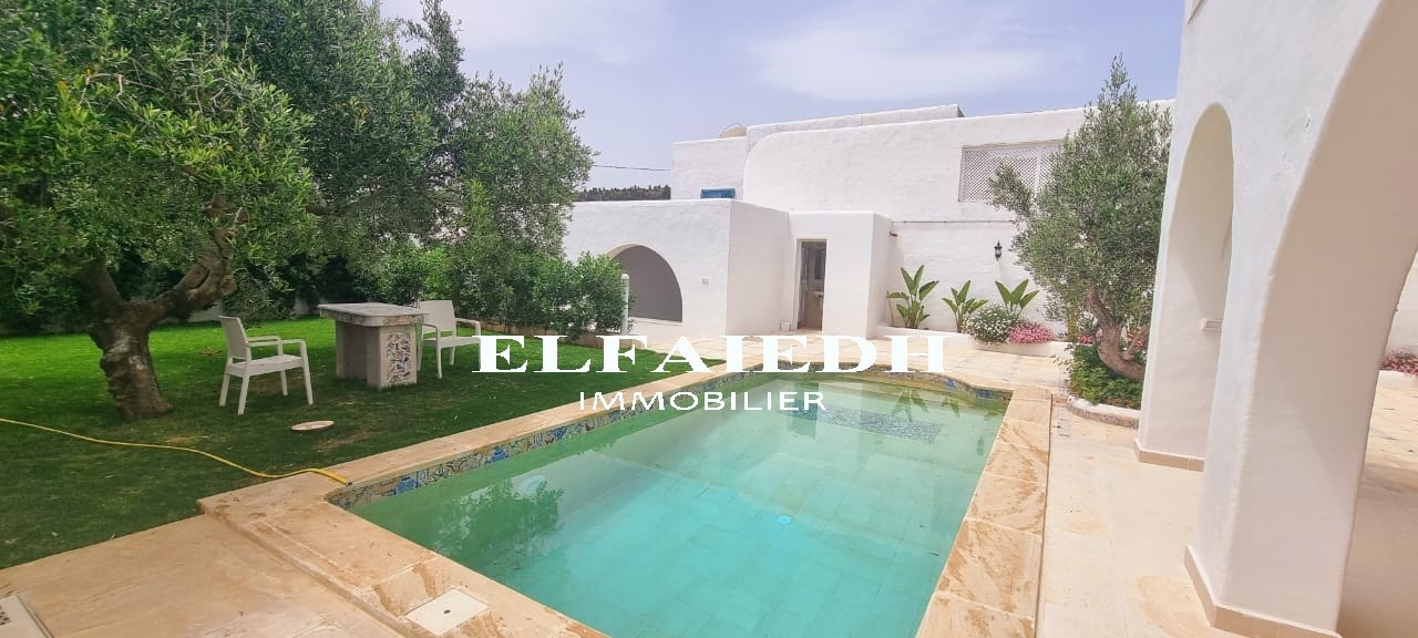 V4058 villa patricia-0