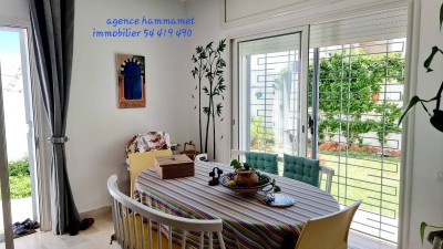 L23 Appartement fleurs