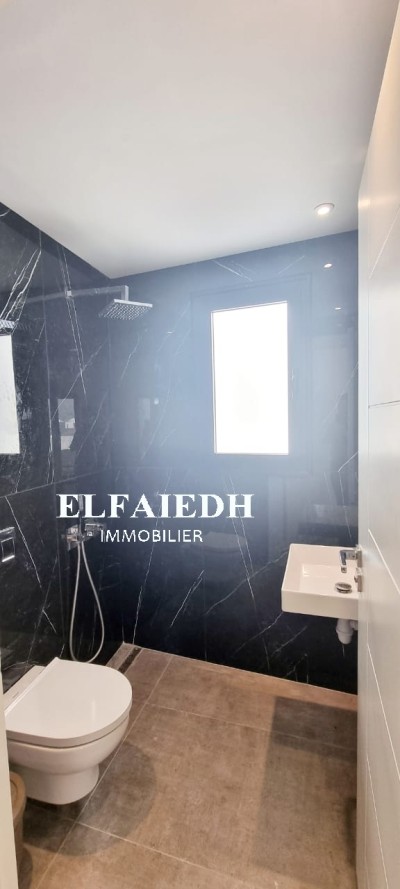 V4022 VILLA LA FONTAINE-3