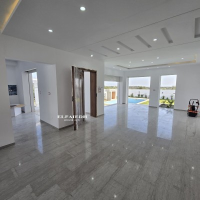 Villa Ricci V5281-10