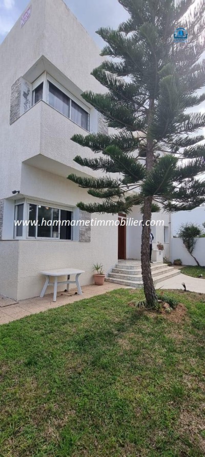 A vendre une somptueuse villa Réf: villa étoile-5