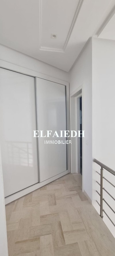 V4022 VILLA LA FONTAINE-6