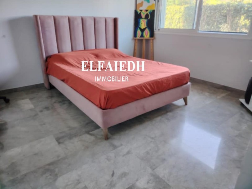 Appartement violant 2 V177-1