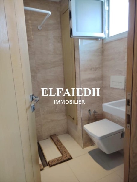 Appartement violant 2 V177-8