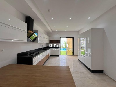 Villa Zahra V2030-12