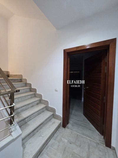 Appartement stetch V2885-9