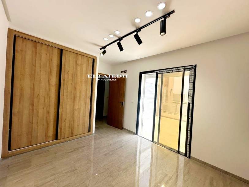 V4088 VILLA PALACE-8
