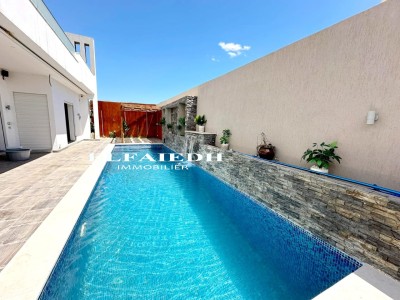 L1000 VILLA PATRICIA-1